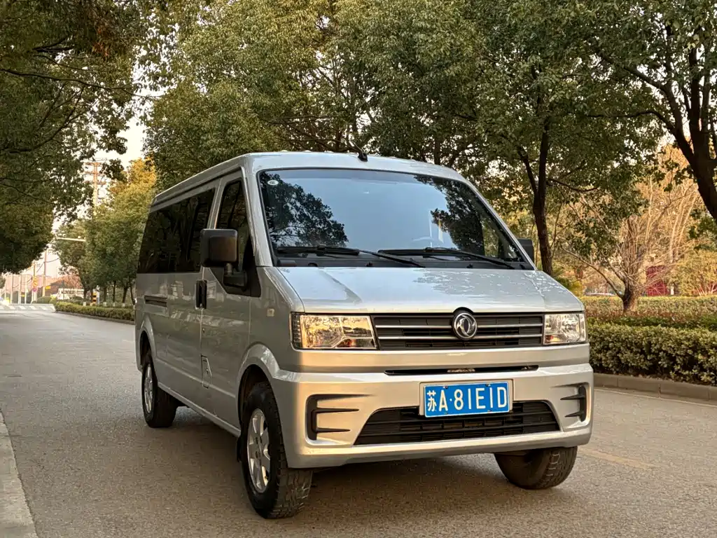 DONGFENG C56