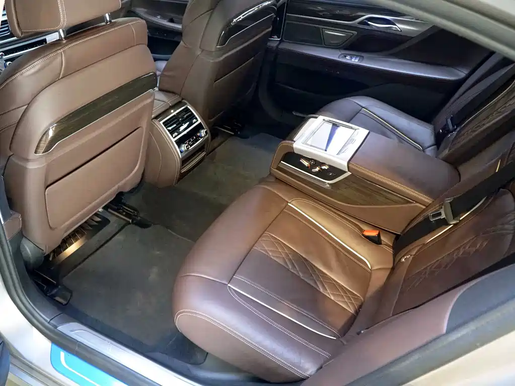 BMW 7 Series 7 2021 730Li Luxury