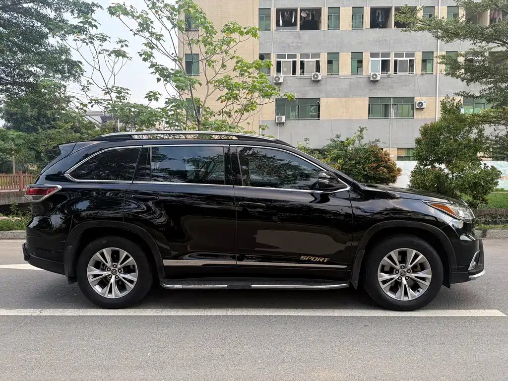 Toyota Highlander — миниатюра 11