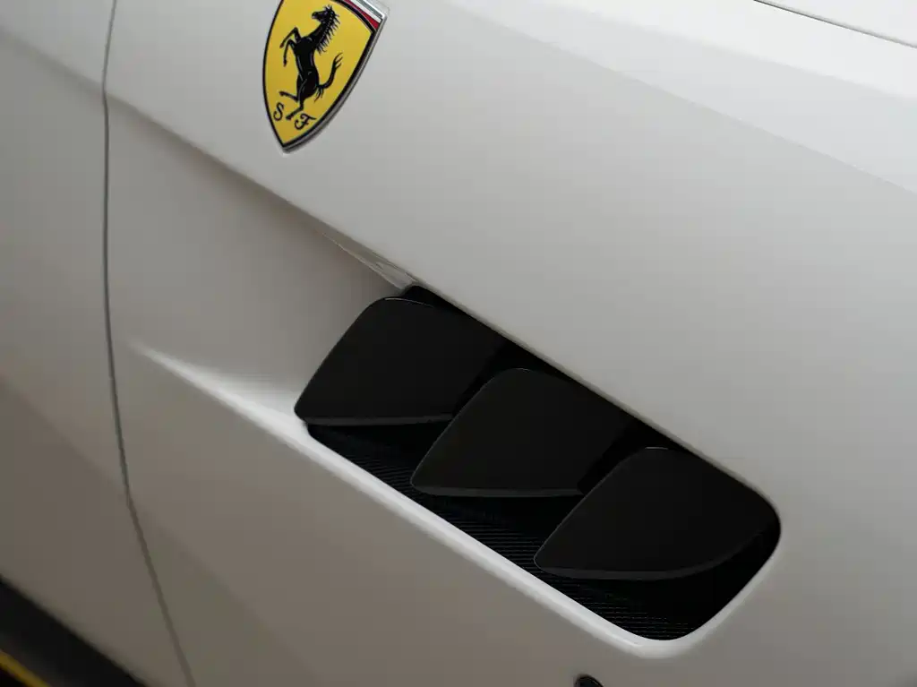 FERRARI GTC4LUSSO