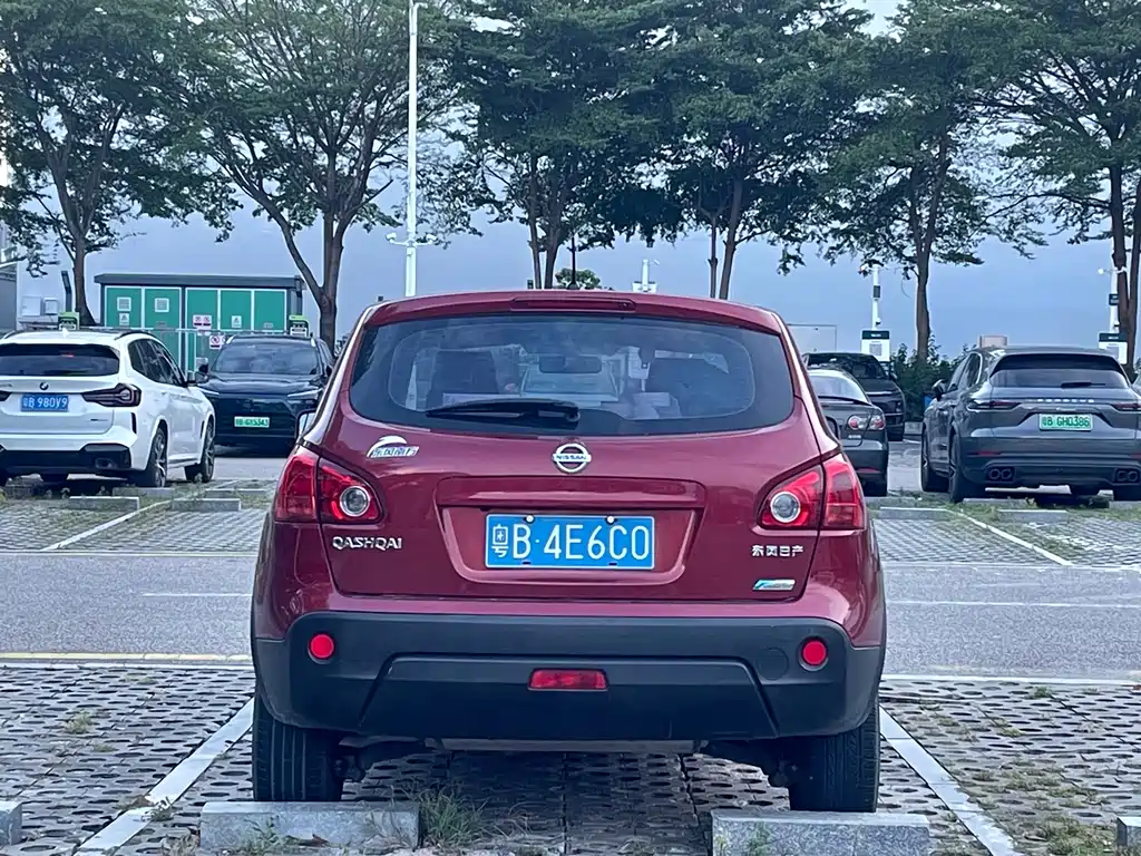 Nissan Qashqai — миниатюра 7
