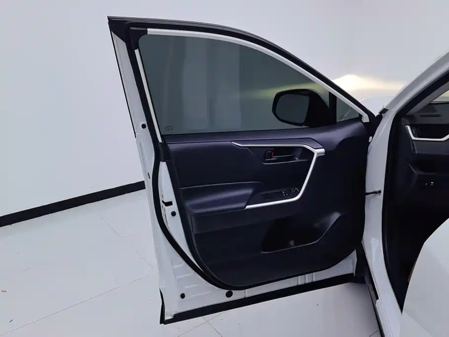 Toyota Wildlander — миниатюра 7