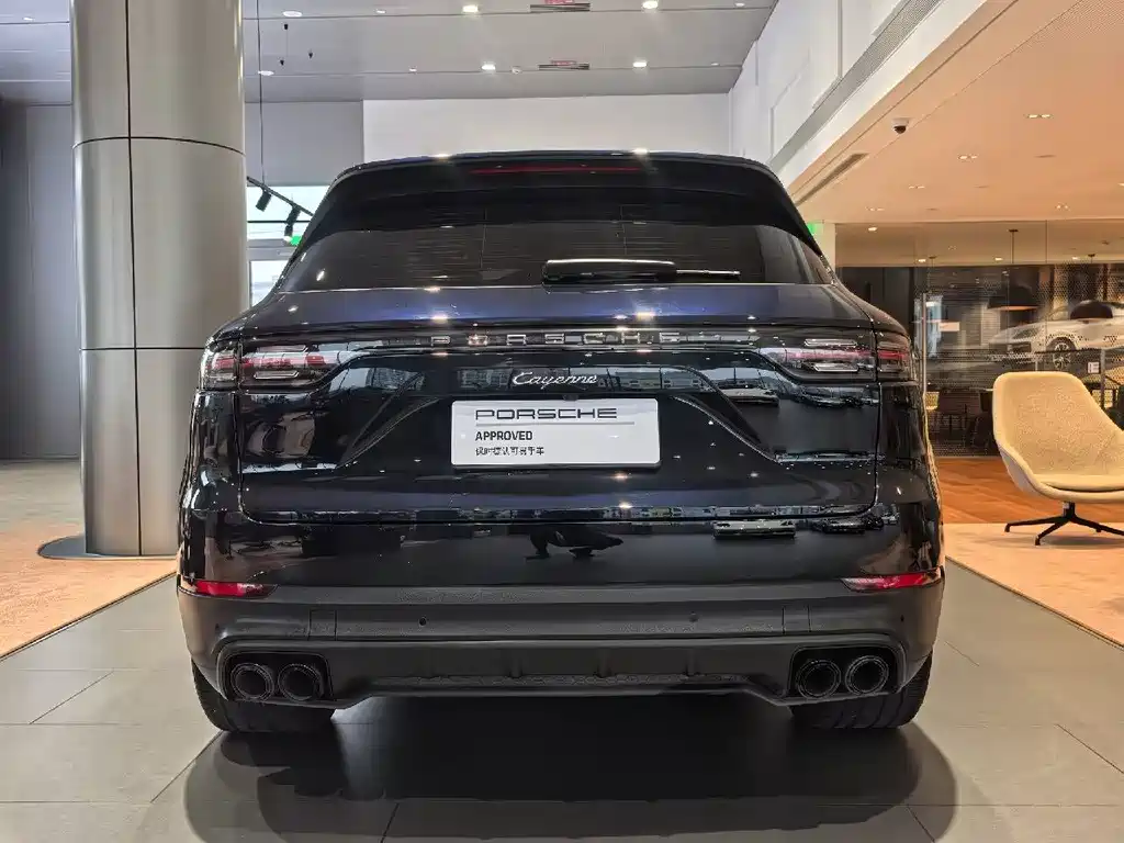 PORSCHE CAYENNE