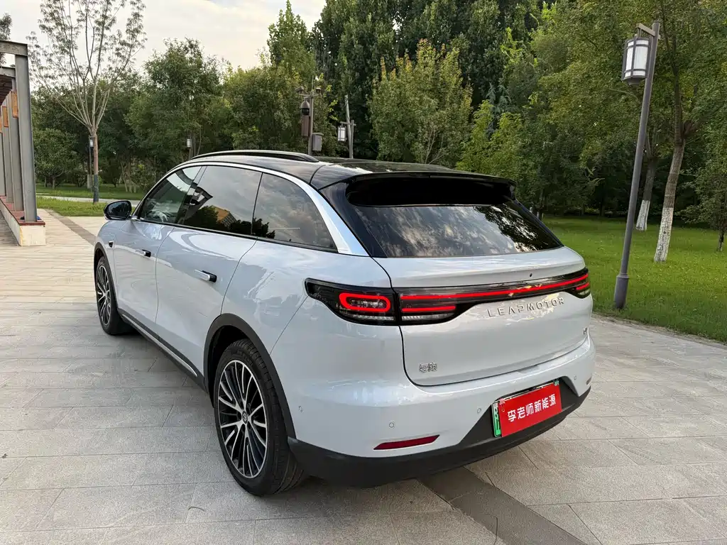 Leapmotor Leapmotor C11 — миниатюра 9