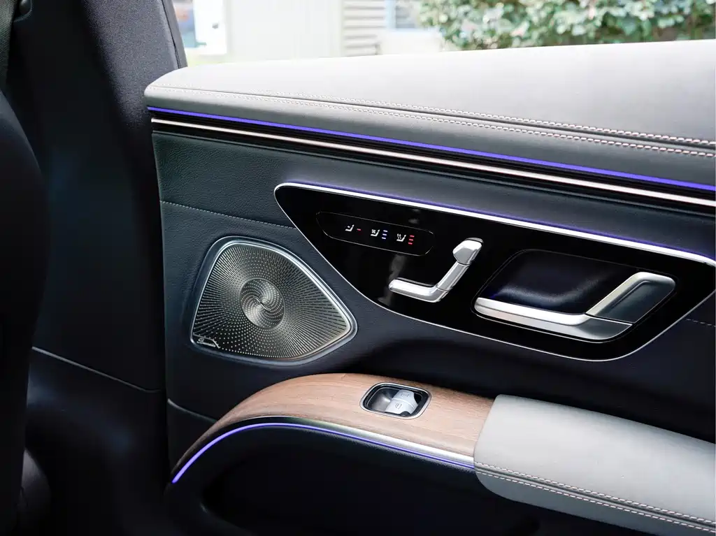 Mercedes-Benz EQS — миниатюра 18