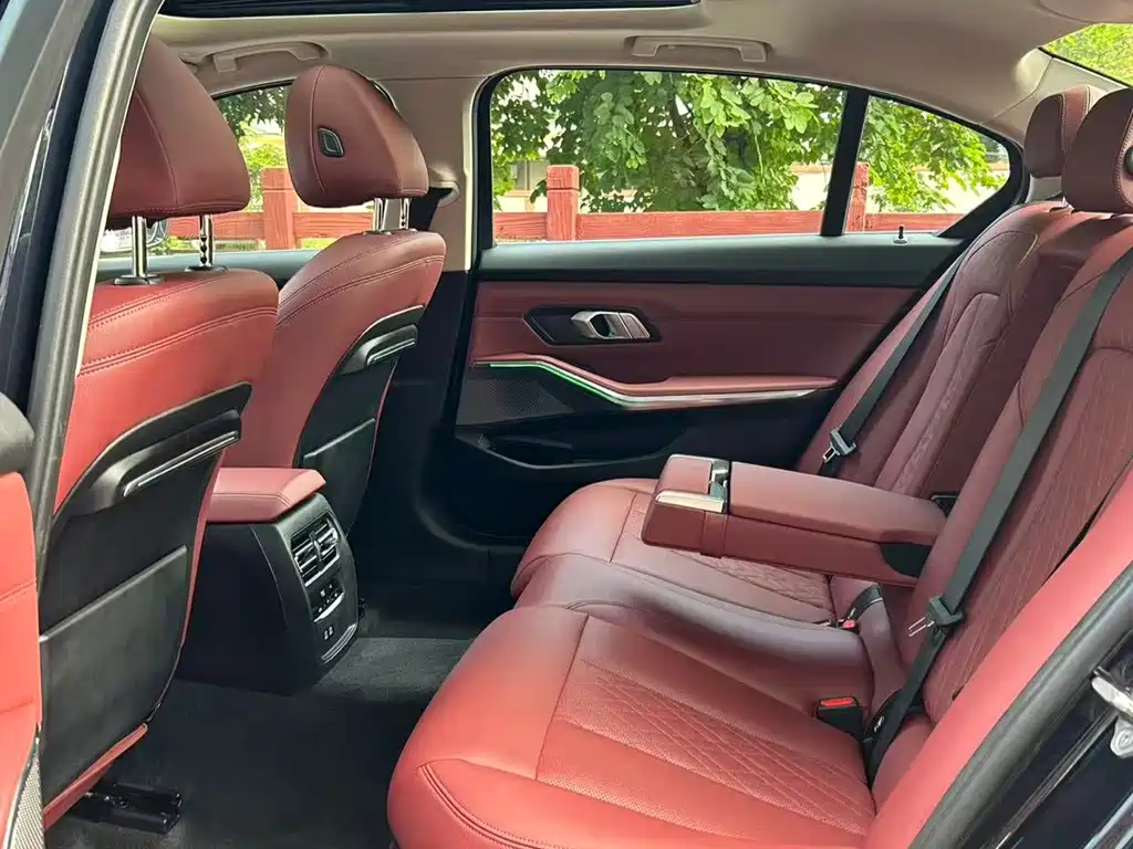 BMW 3 Series — миниатюра 12