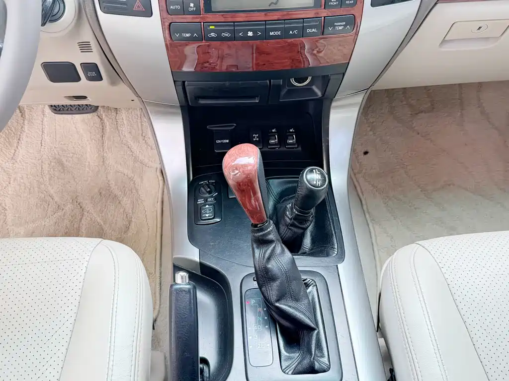 Toyota Prado (Import) — миниатюра 10