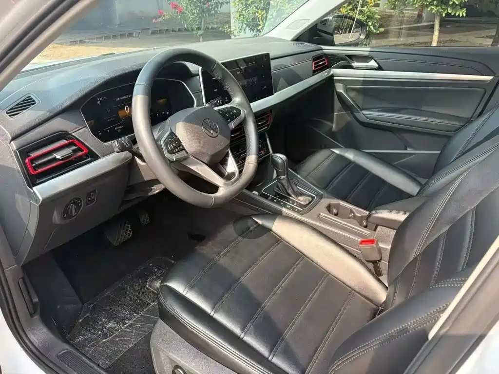 Volkswagen Lavida — миниатюра 5