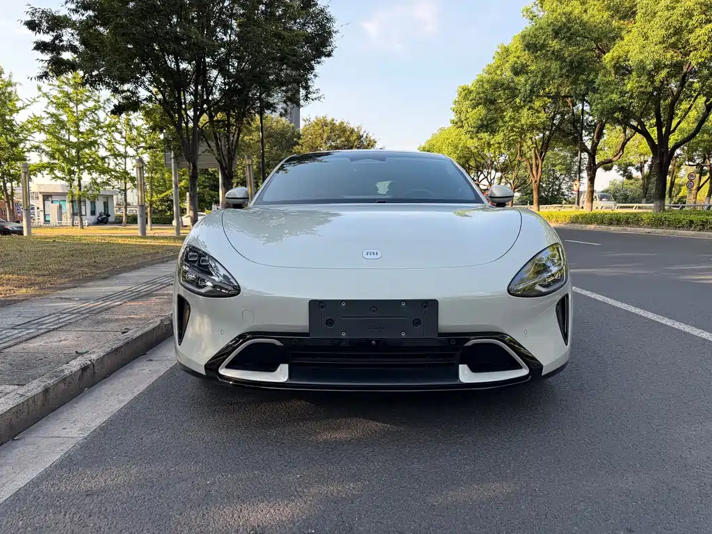 Xiaomi SU7 — миниатюра 2