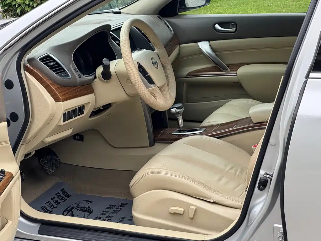 Nissan Altima 2011 2.5L XL-NAVI