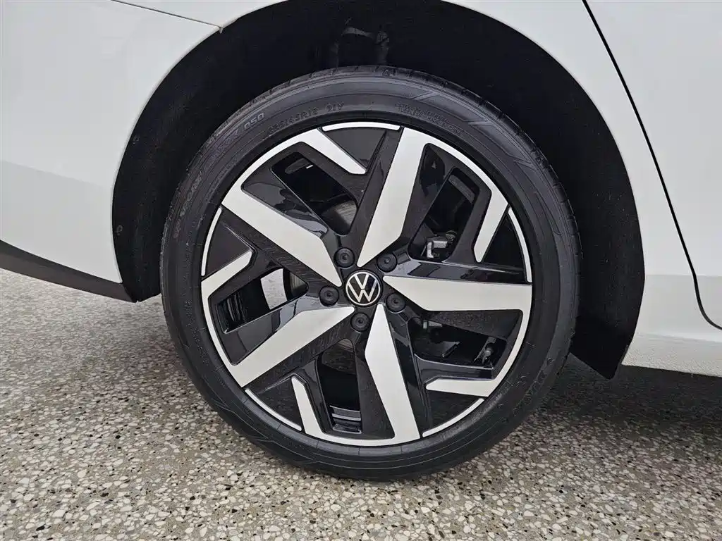 Volkswagen Lamando 2025 L 280TSI DSG