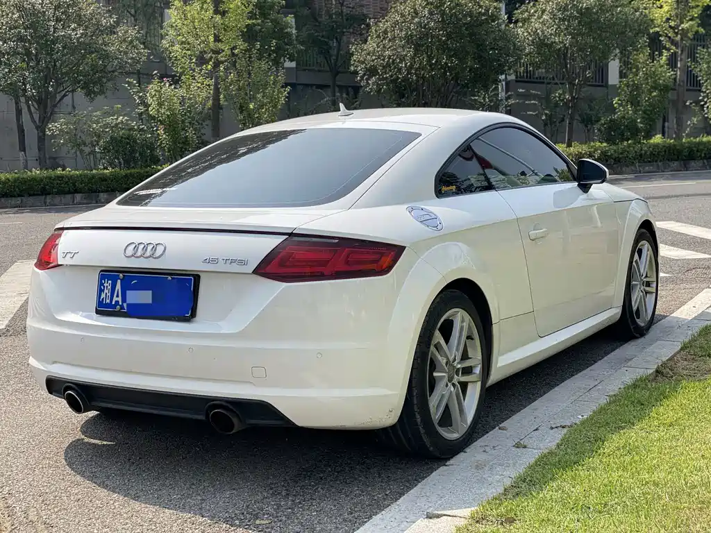 Audi TT — миниатюра 7