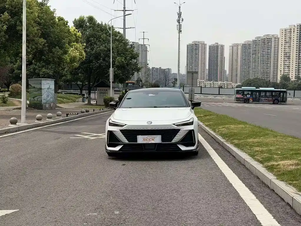 Changan UNI-V — миниатюра 2