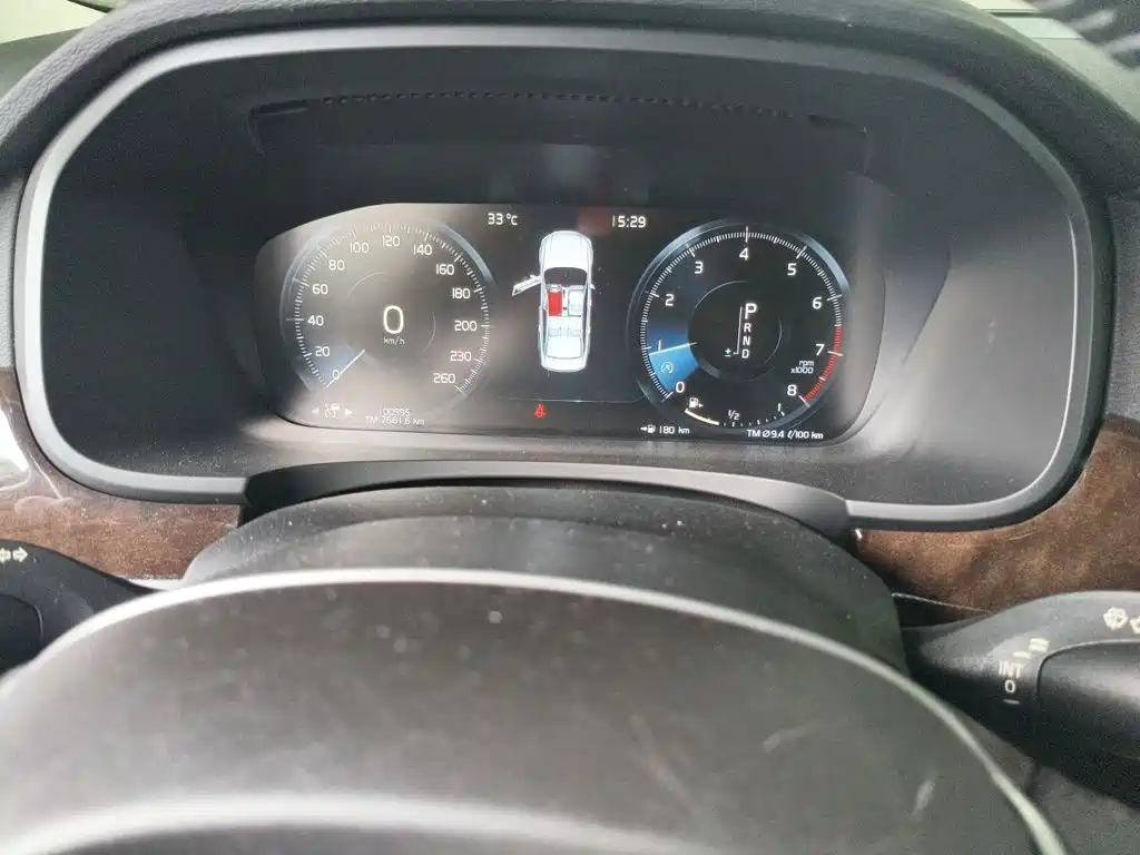 Volvo S90 — миниатюра 4