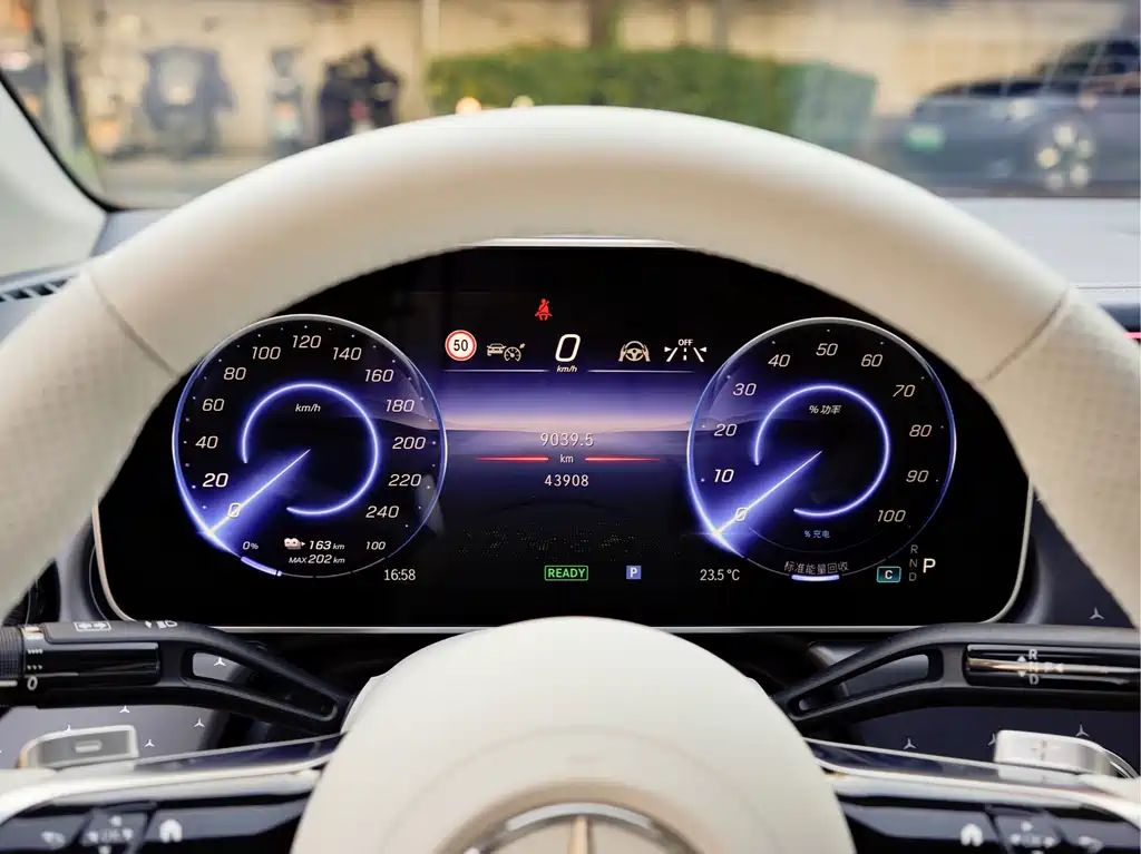 Mercedes-Benz EQE — миниатюра 10