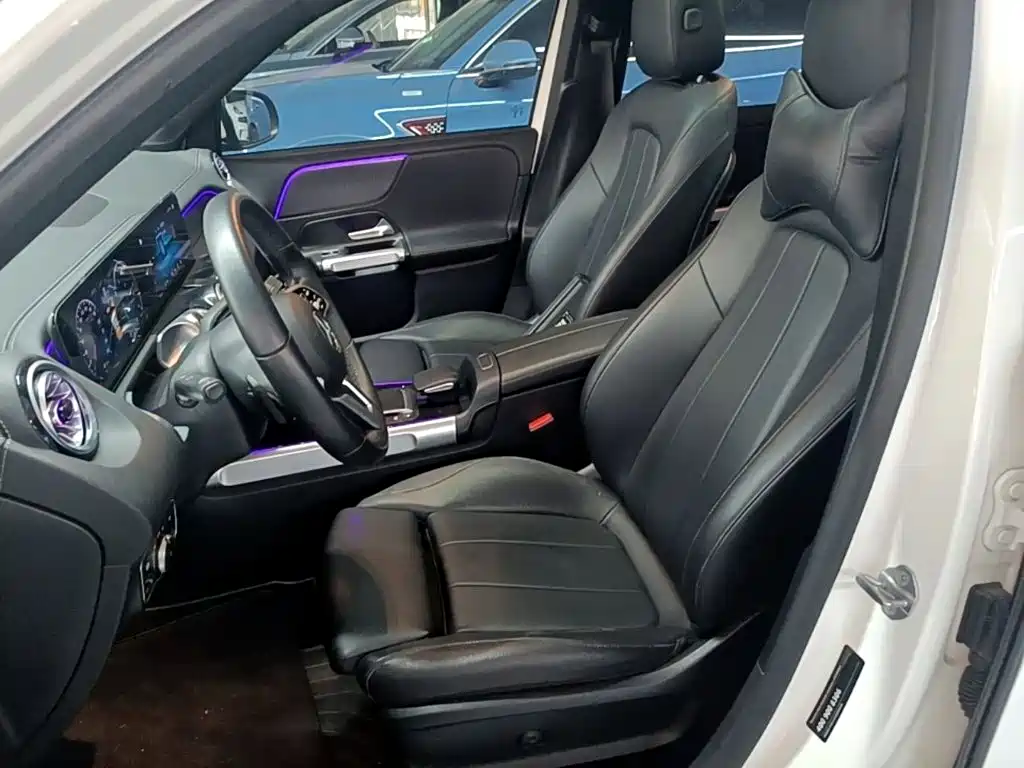 Mercedes-Benz GLB — миниатюра 15