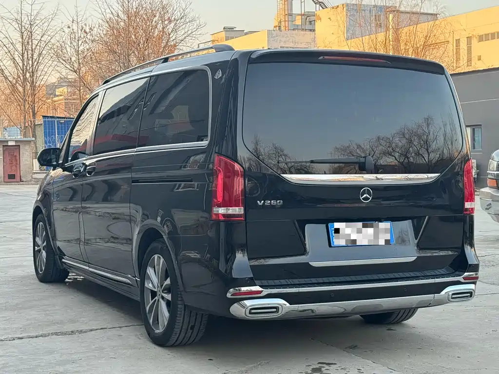 MERCEDES-BENZ V CLASS