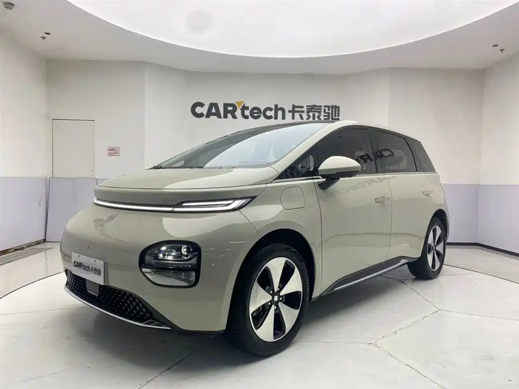 Baojun Yunduo 2024