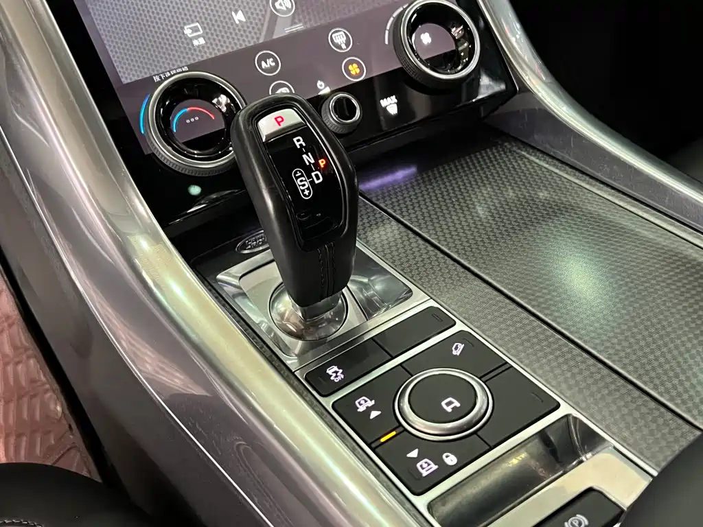 Land Rover Range Rover Sport 2019 3.0 L6 HSE DYNAMIC