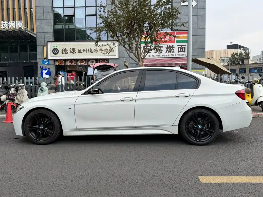BMW 3 Series — миниатюра 3