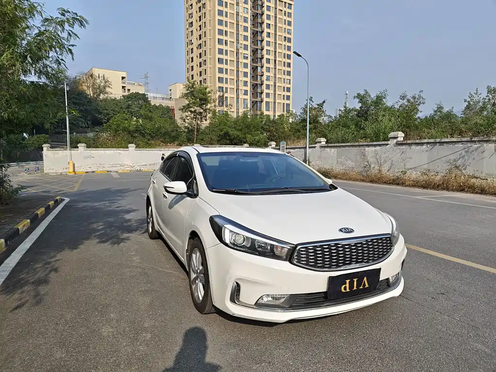 KIA K3