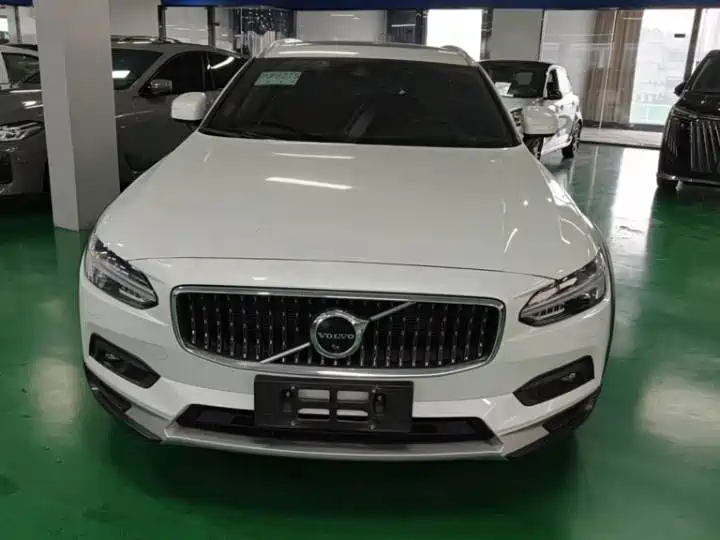 Volvo V90 2022 Cross Country B5 AWD