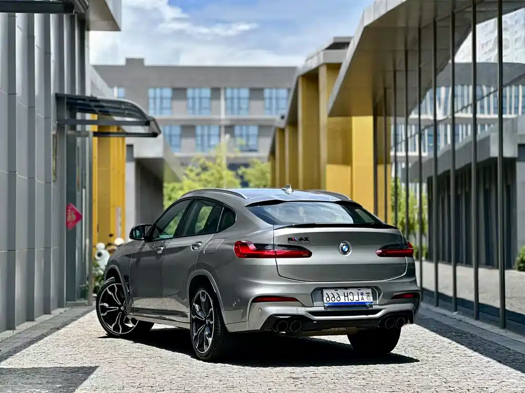 BMW X4 M