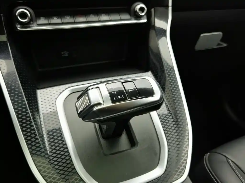 Haval M6 — миниатюра 13