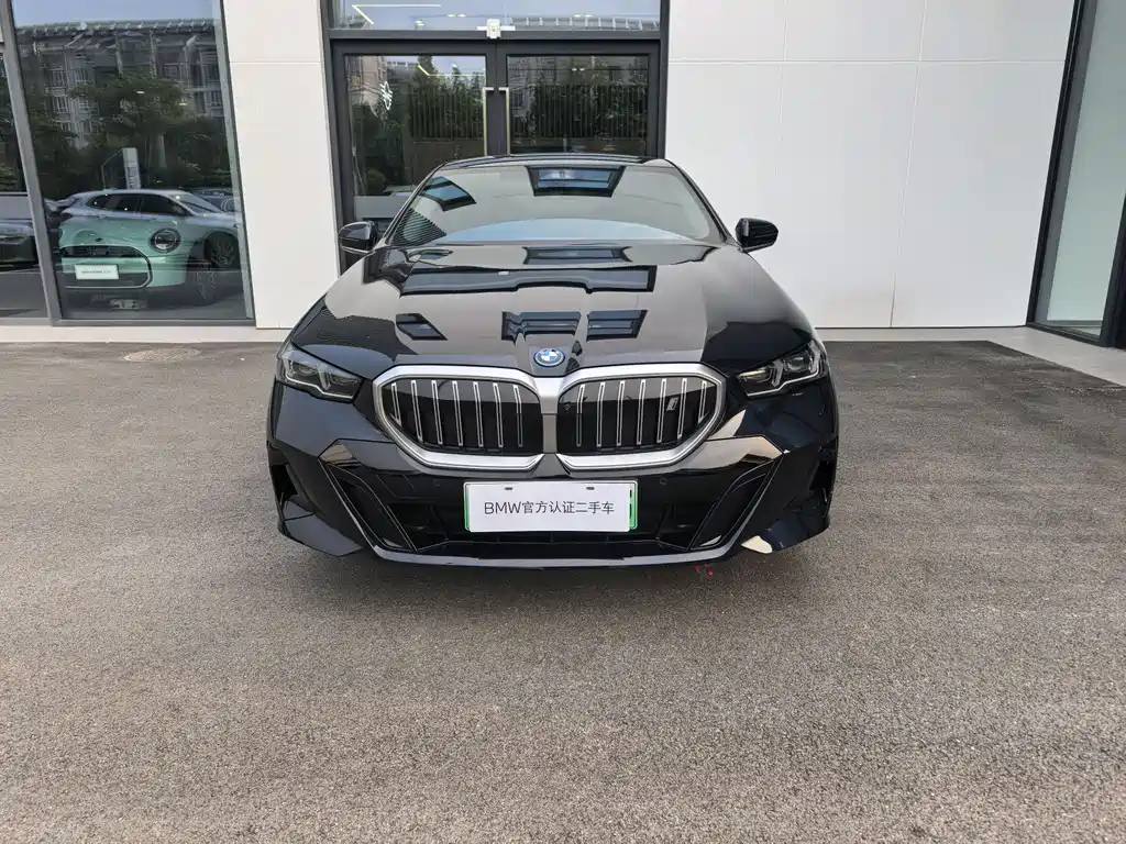 BMW i5 2025 eDrive 40L M Sport