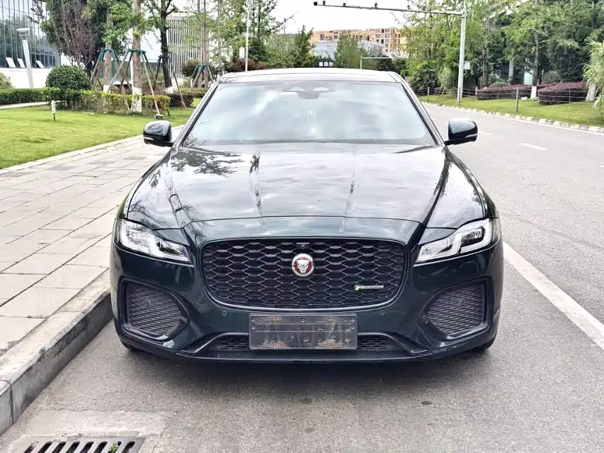 Jaguar XFL 2021 XFL 2.0T P250 Sport