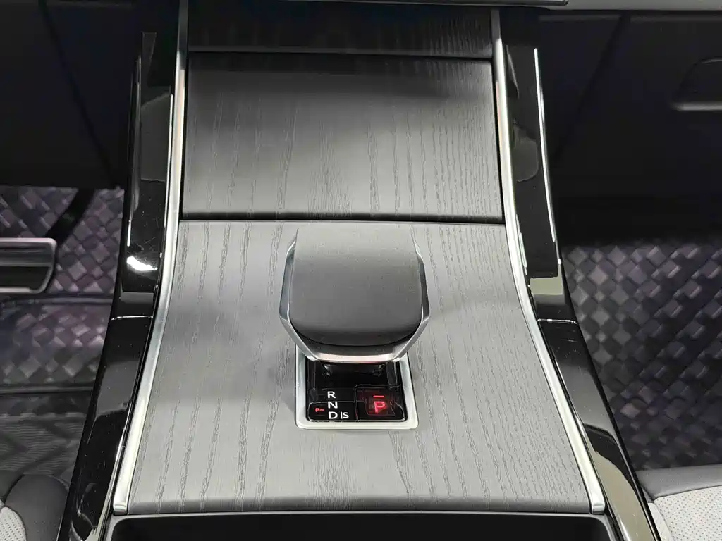 Land Rover Evoque — миниатюра 11