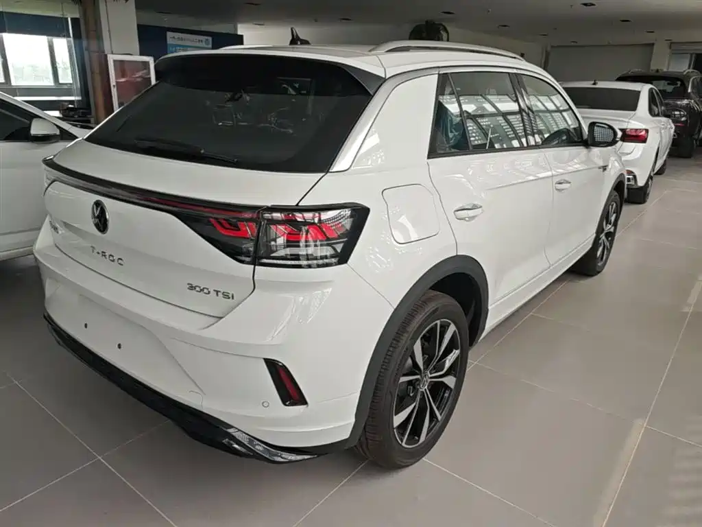 Volkswagen T-Roc 2025 300TSI DSG