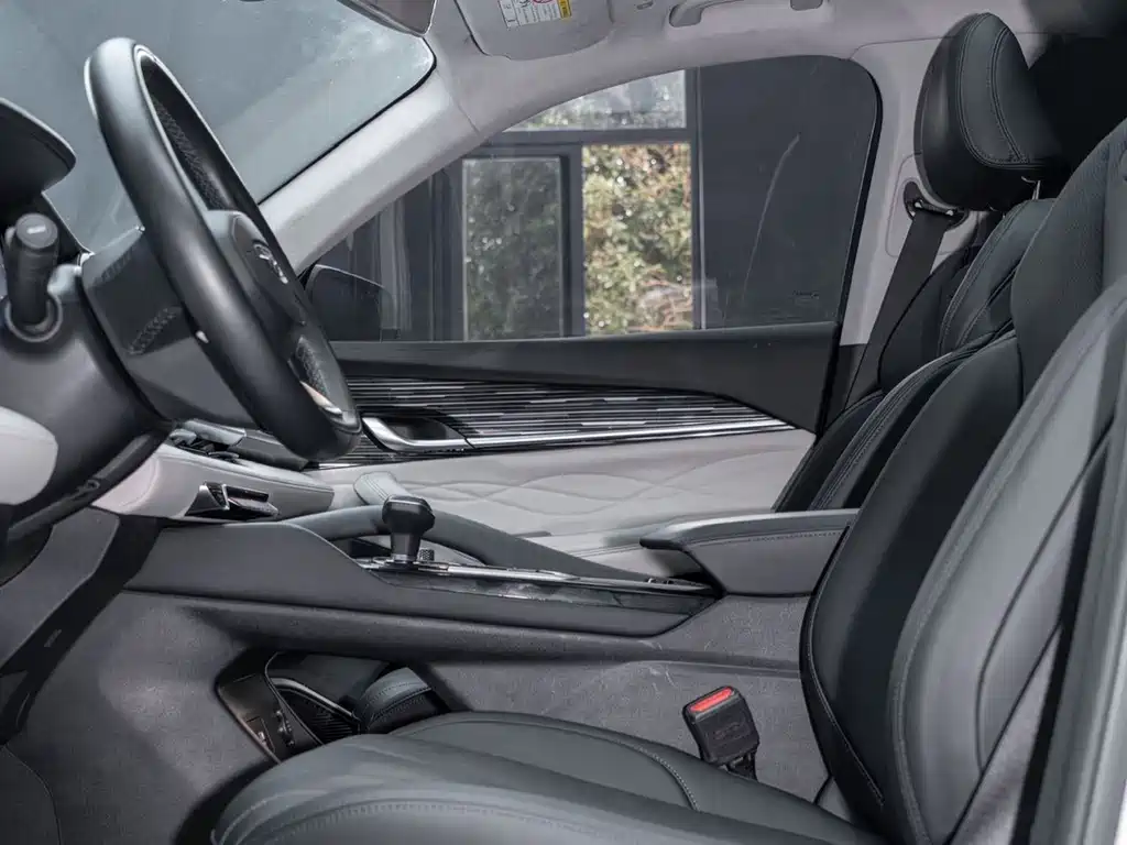 Geely Xingyue L — миниатюра 11