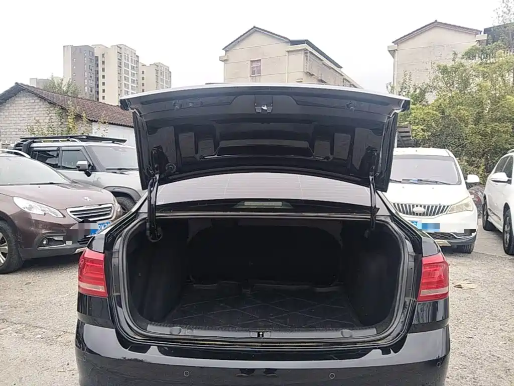 Volkswagen Lavida — миниатюра 19