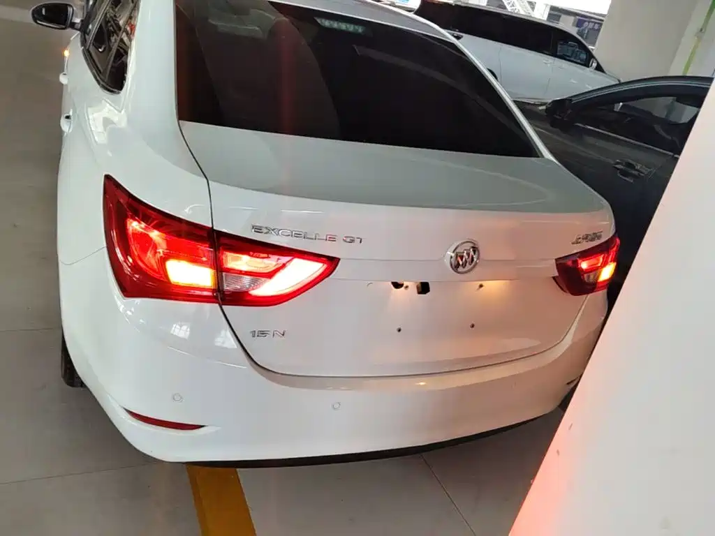 Buick Excelle — миниатюра 6