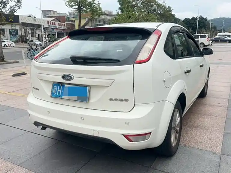 Ford Focus — миниатюра 4