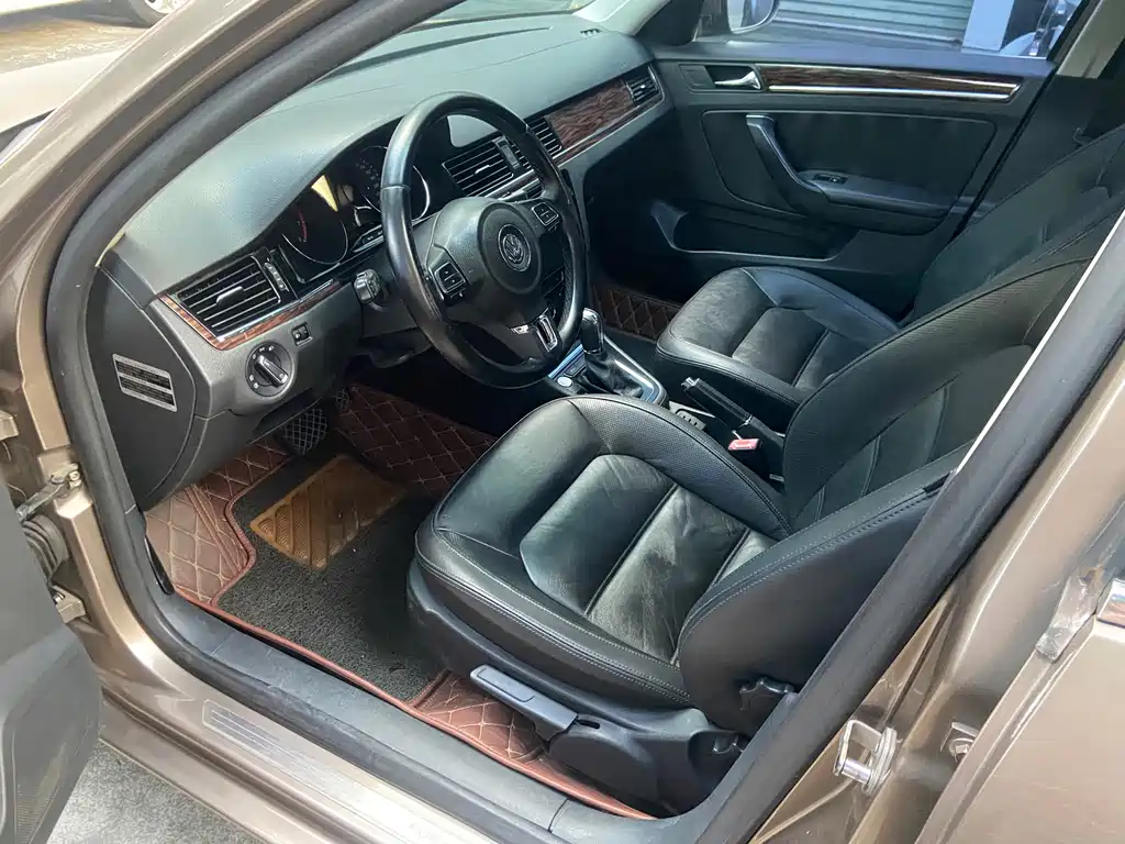 Volkswagen Bora — миниатюра 4