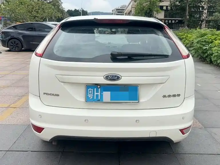 Ford Focus — миниатюра 5