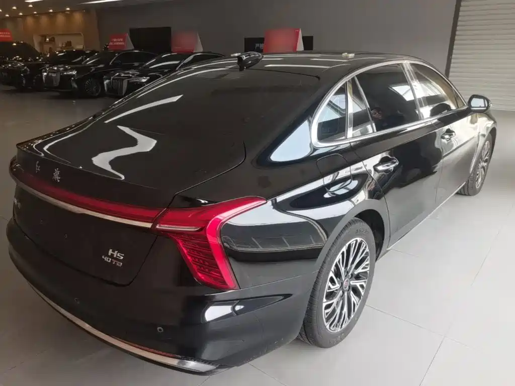 Hongqi H5 2025 2.0T AT