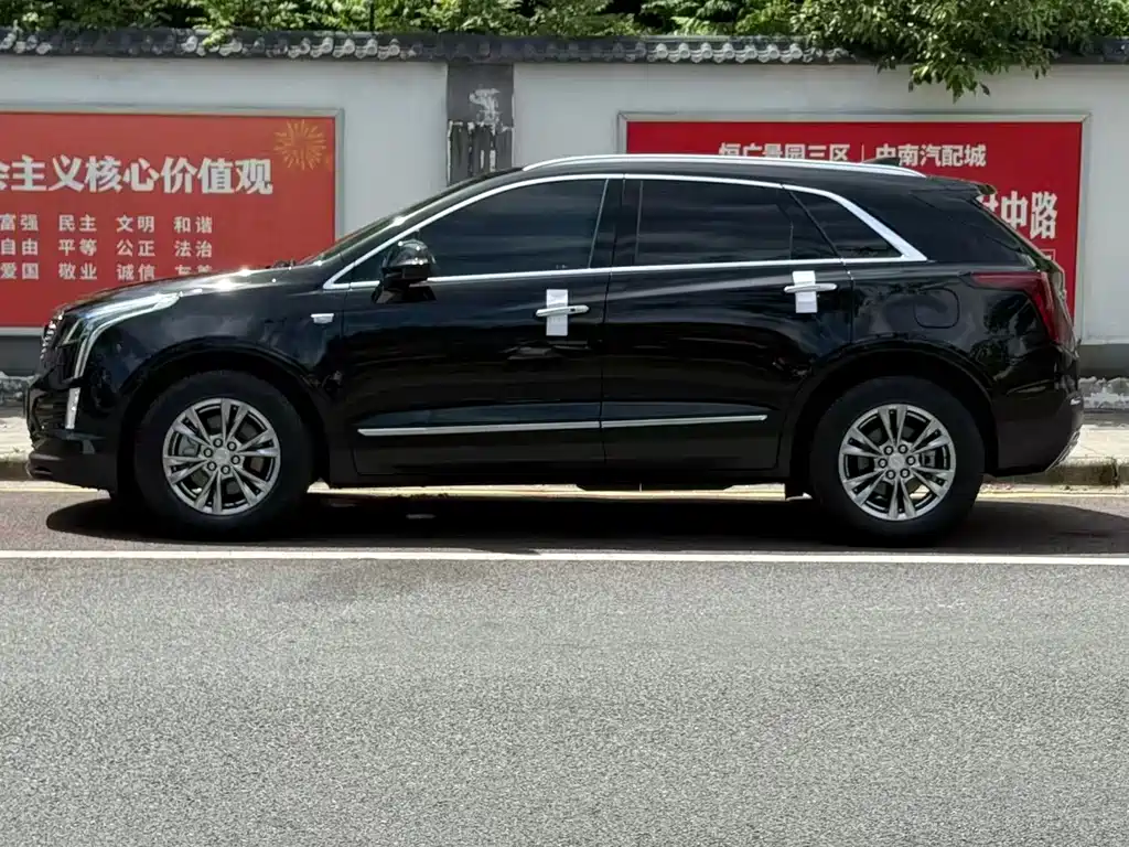 Cadillac XT5 — миниатюра 3