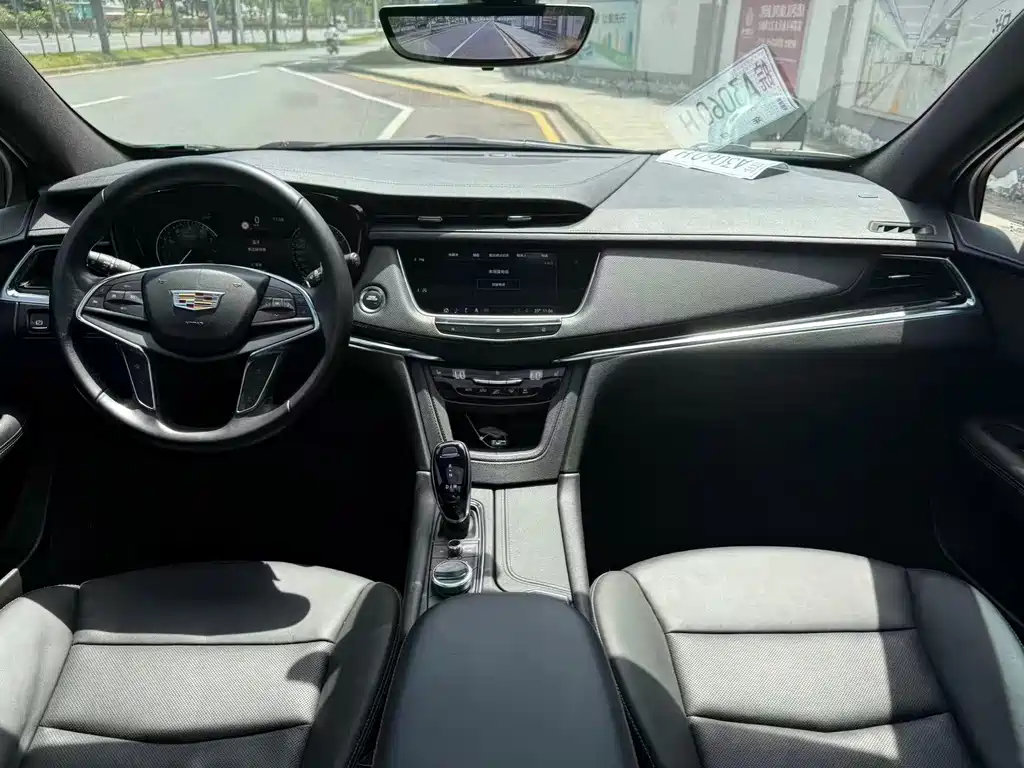 Cadillac XT5 — миниатюра 5