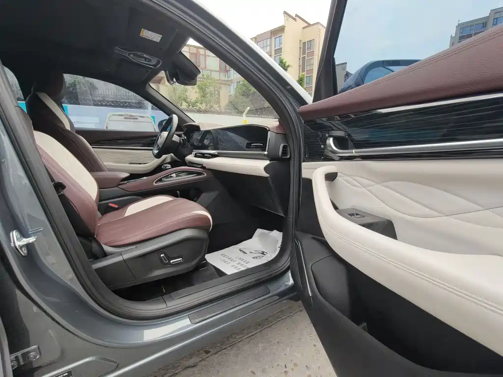 Geely Monjaro L 2021 2.0TD DCT EVO Luxury