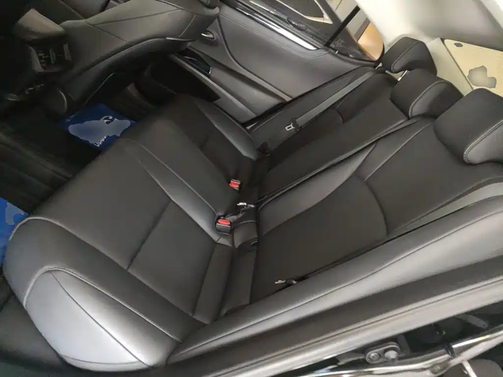 Lexus ES — миниатюра 17