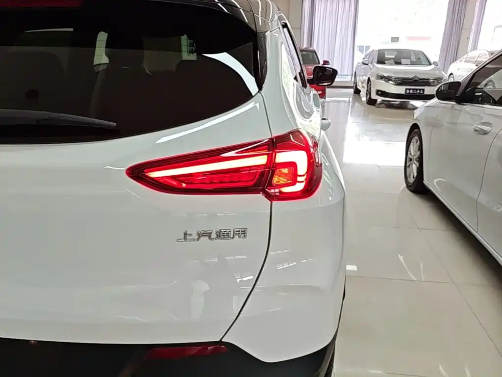 Buick Encore — миниатюра 8