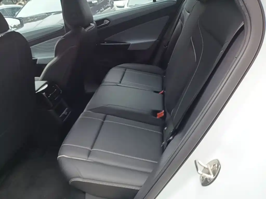 Volkswagen ID.4 X — миниатюра 17