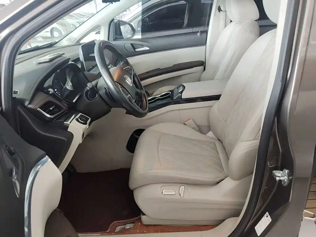 Buick GL8 — миниатюра 15