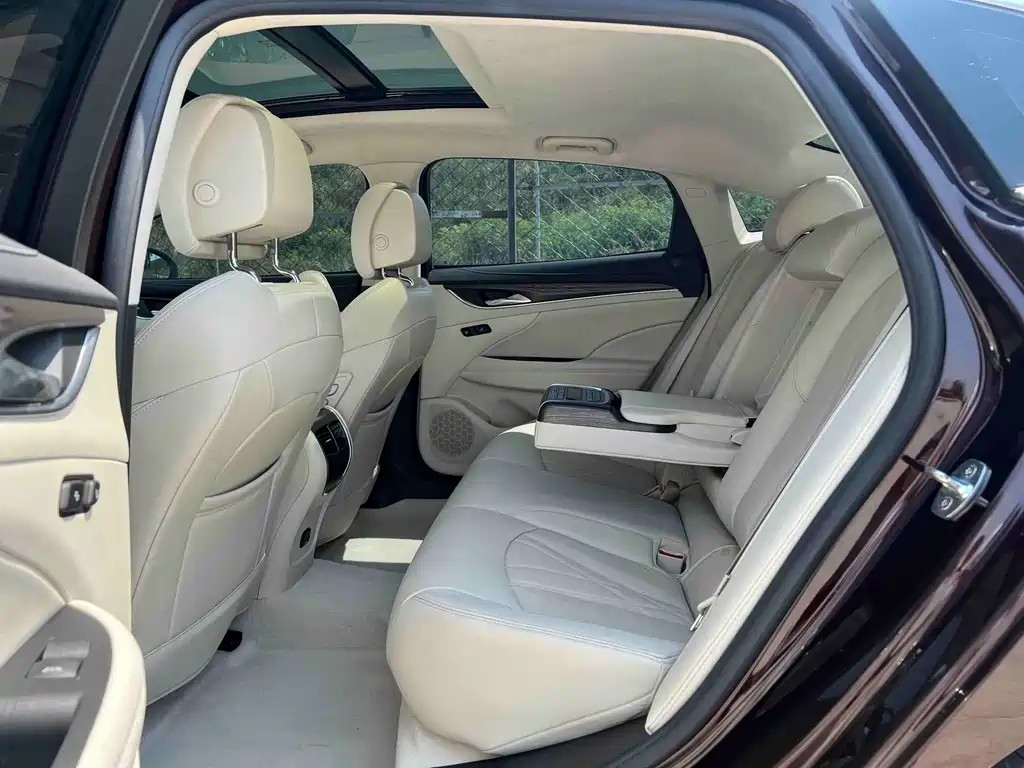Buick LaCrosse 2022 Avenir Flagship