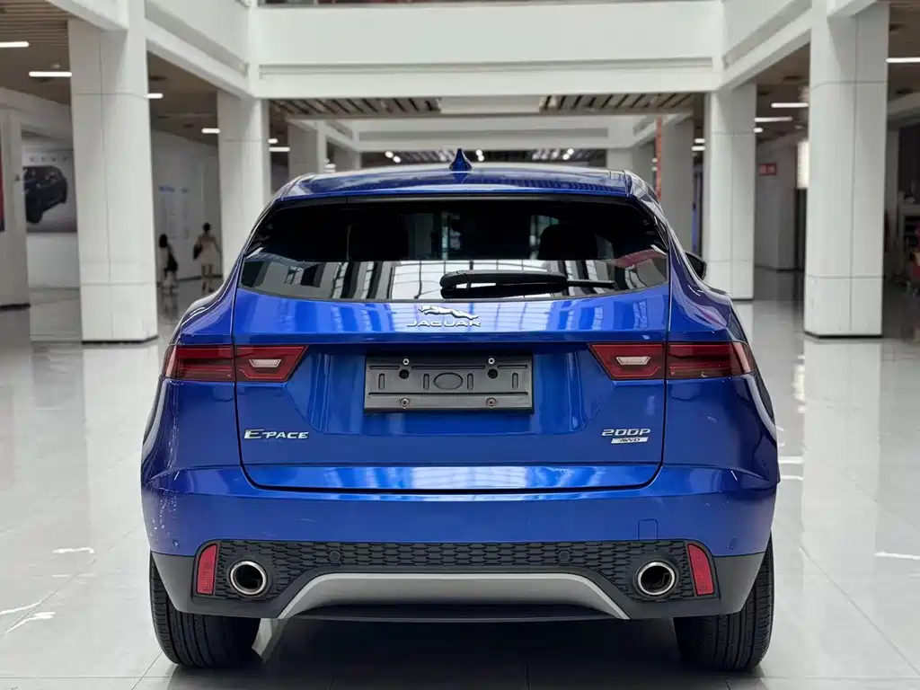 Jaguar E-PACE — миниатюра 6