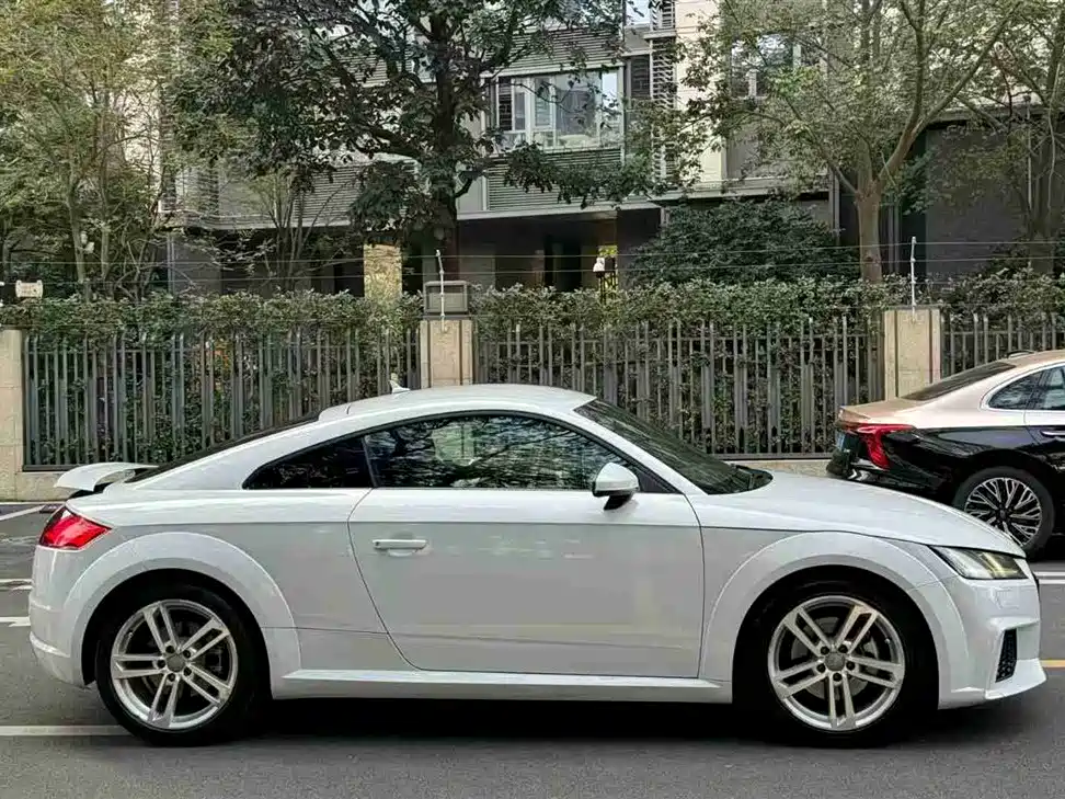 Audi TT 2015 TT Coupe 45 TFSI