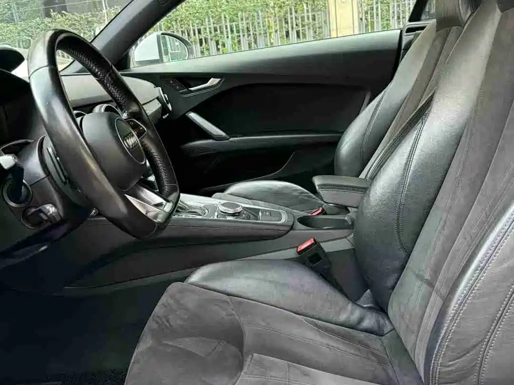 Audi TT 2015 TT Coupe 45 TFSI